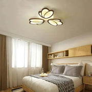 Lustra LED cu telecomanda TULIP 45W, 3 Petale, lumina Rece/Calda/Neutra, Dimabila, Alb