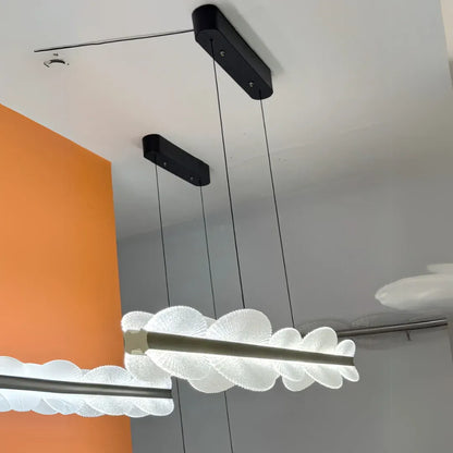 Lustra LED suspendata cu Telecomanda ISOTTA 105W, lumina Rece/Calda/Neutra 3000K/4000K/6000K, Dimabila,Inaltime Reglabila, Negru si Argintiu, Metal si Cristal