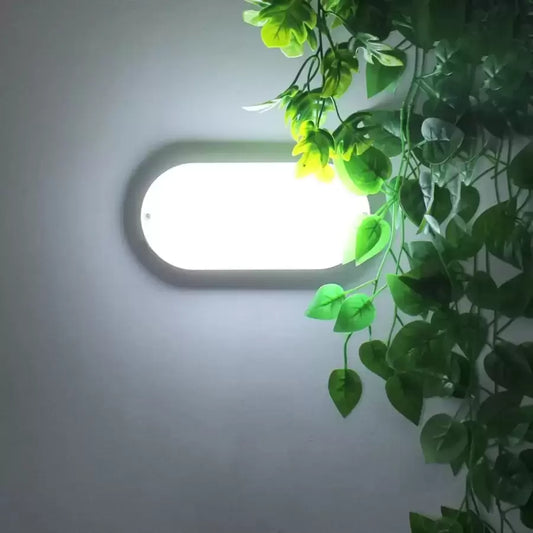 Plafoniera LED FANTAS Ovala 8W 17cm Alb Exterior IP65